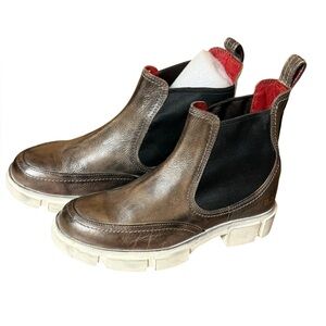 Bed Stu Randi Chelsea Leather In Graphic Rustic White Lug Sole Size 6.5